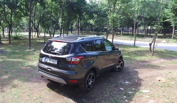 ford kuga arka