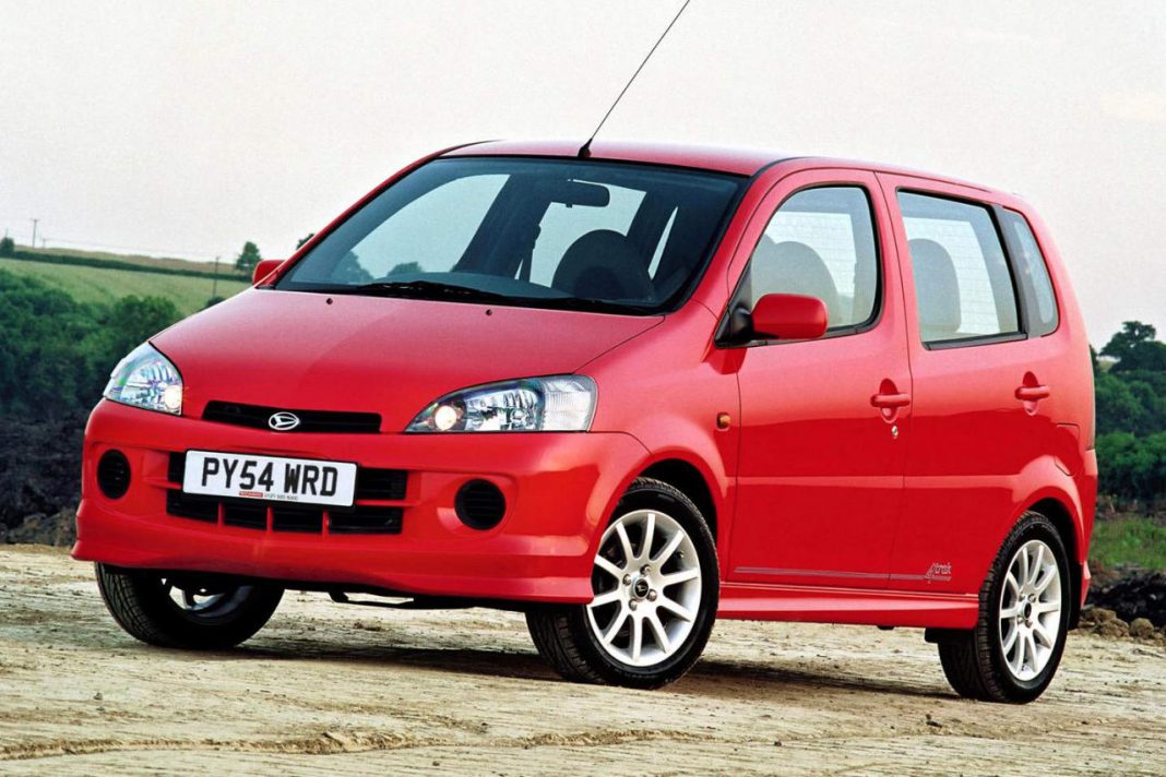 daihatsu yrv