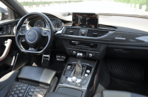 Audi RS6 Avant Kokpit