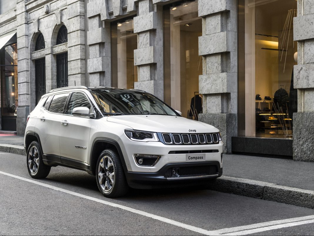 Murat Tosun, benzinli otomatik Jeep Compass testi yaptı. Murat Tosun'un Jeep Compass yorumu 