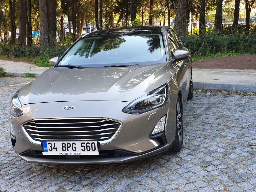 Ford Focus Sedan