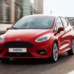 Kirmizi Ford Fiesta