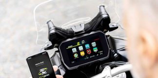 bmw motosiklet bilgi ekranı