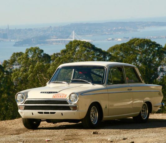 Ford Cortina