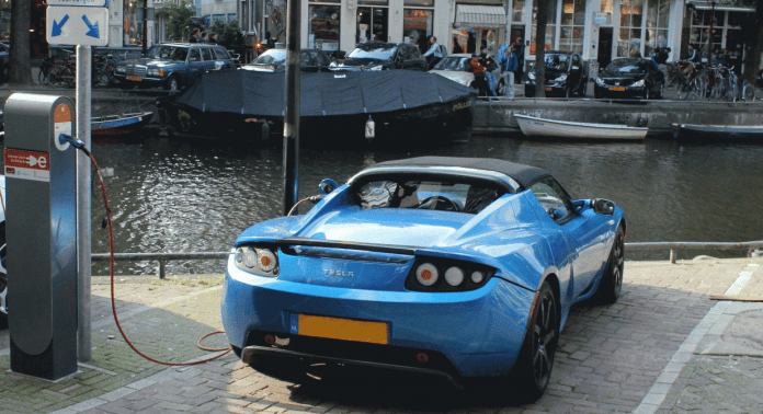 Elektrikli Otomobiller Pazar Payında Hollanda 'a Ulaştı