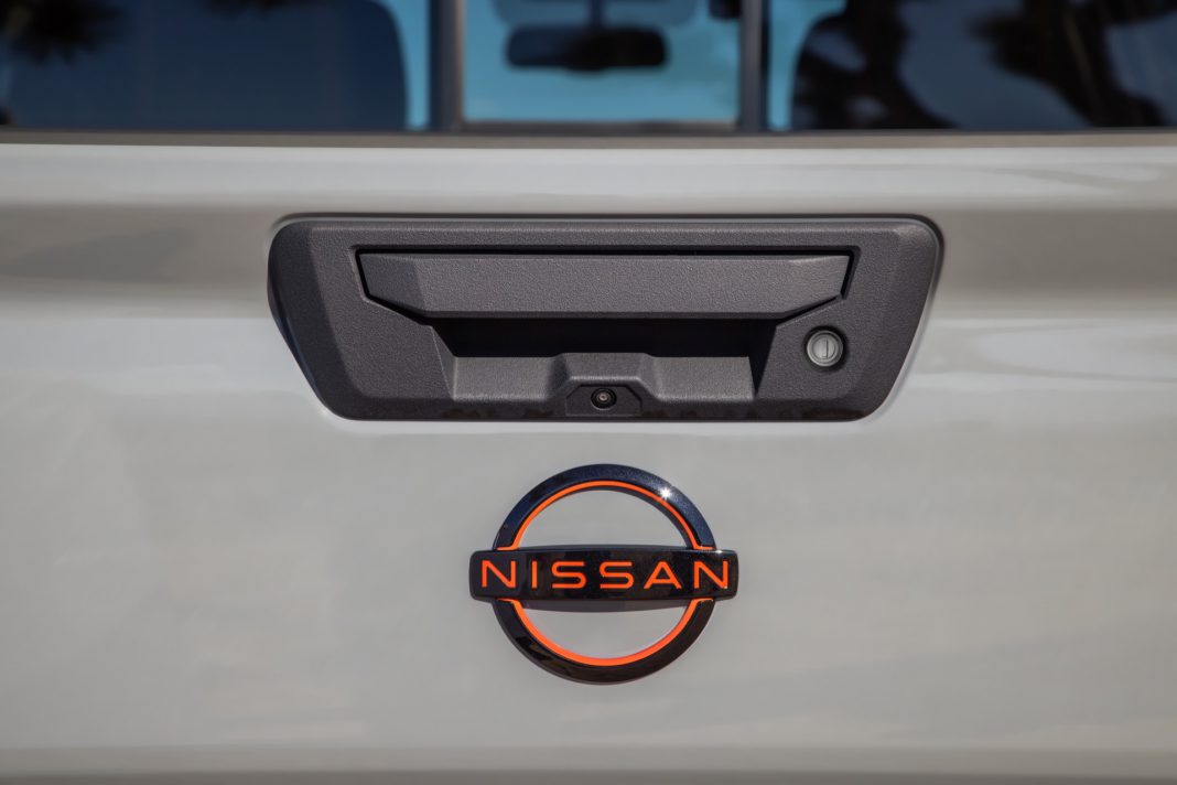 apple nissan