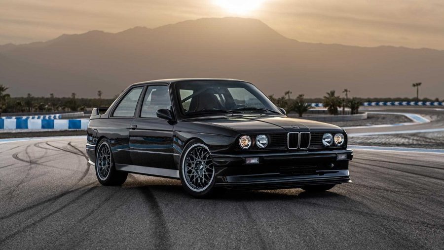 BMW 3 Serisi E30 Ön görünüş