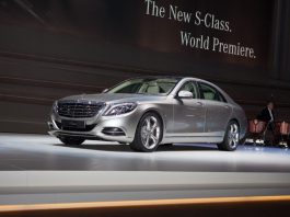 rüzgar savrulma asistanı bulunan mercedes-benz s serisi araç