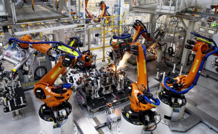Otomotiv Sektöründe Robotların Faydaları