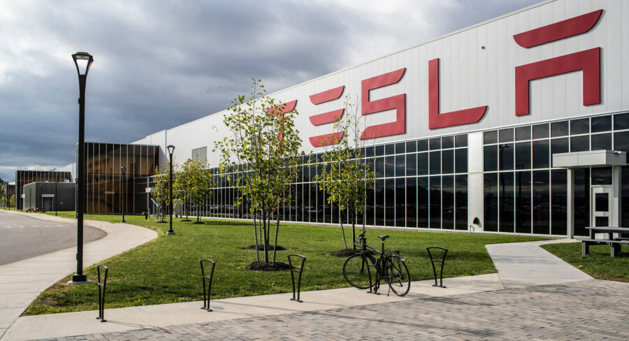 Tesla Model Y Texas Gigafactory'de Üretime Başlıyor