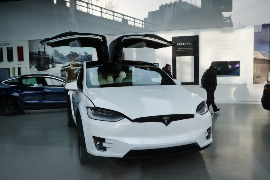 Tesla Model Y Texas Gigafactory'de Üretime Başlıyor