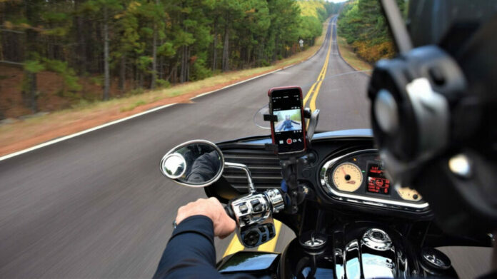 Motosikletler İçin Telefon Tutucusu