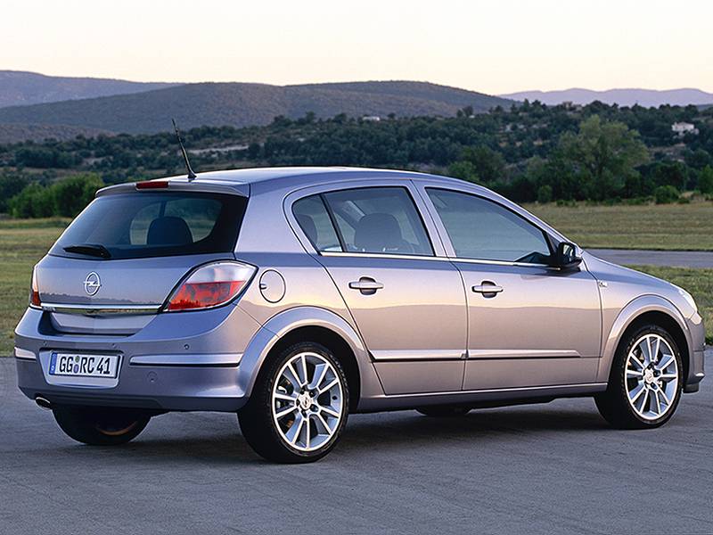 Opel Astra 1.6 Kasa İnceleme