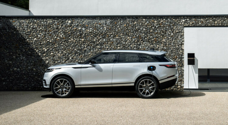 Range Rover Velar, beyaz renk, yandan görünüm