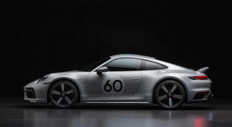 Porsche 911 Sport Classic, gri renk, yandan görünüm 