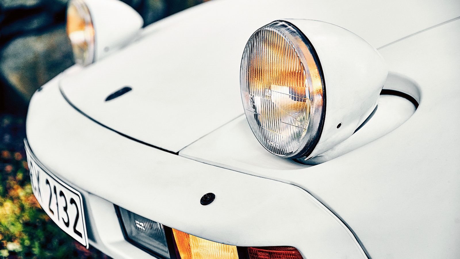 Porsche 928, beyaz renk, ön kısım