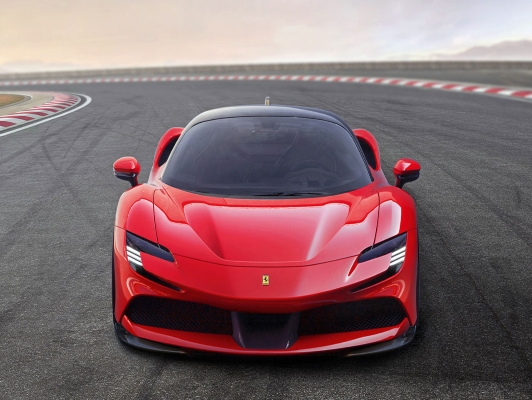 Ferrari'nin İlk Elektrikli Otomobili 2025'te Yollarda Olacak