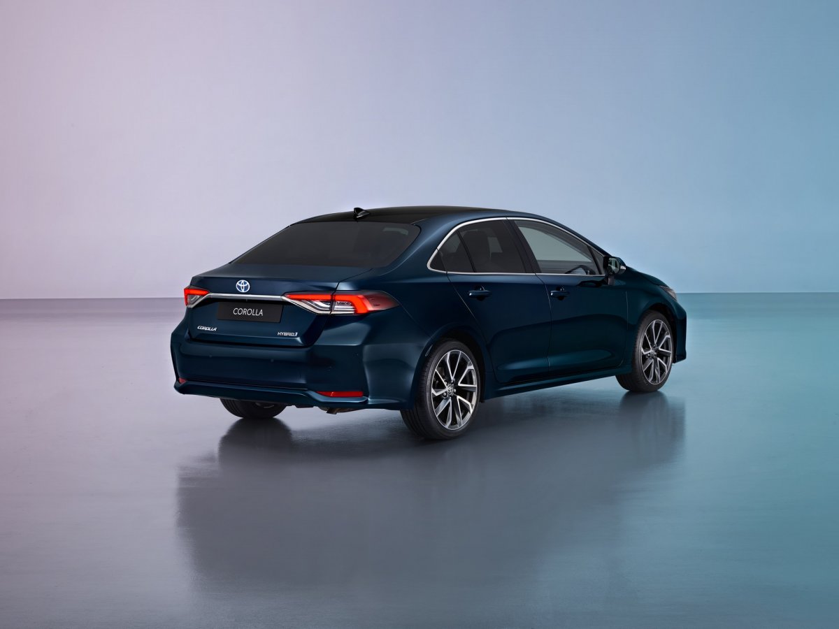 2023 Toyota Corolla, arkadan görünüm, mavi renk