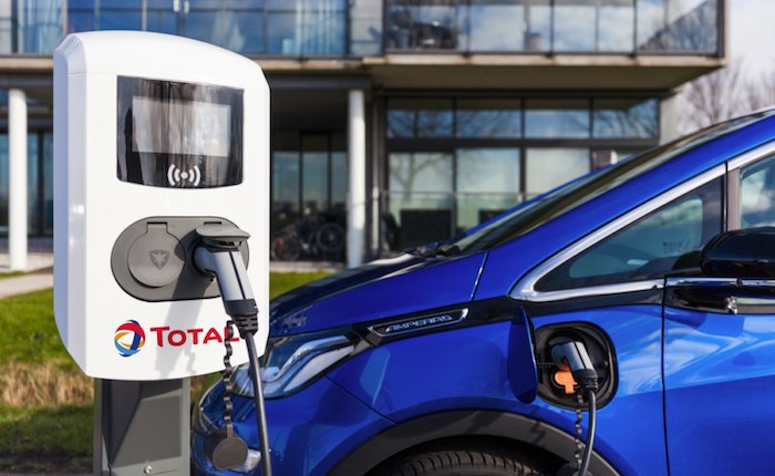 Neden Elektrikli Araç Şirketlerine Yatırım Yapmak Gerekir?
