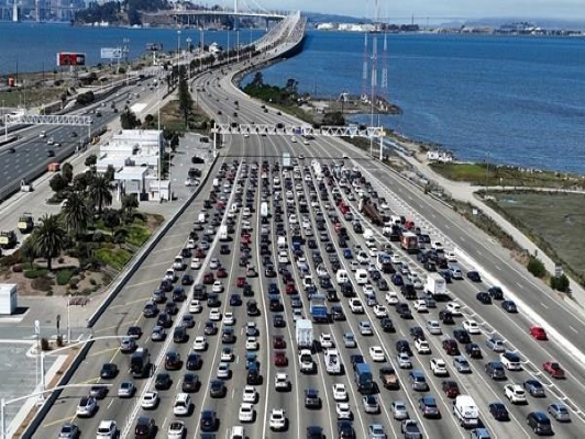 Kaliforniya'da Benzinli Araçlar Yasaklanıyor