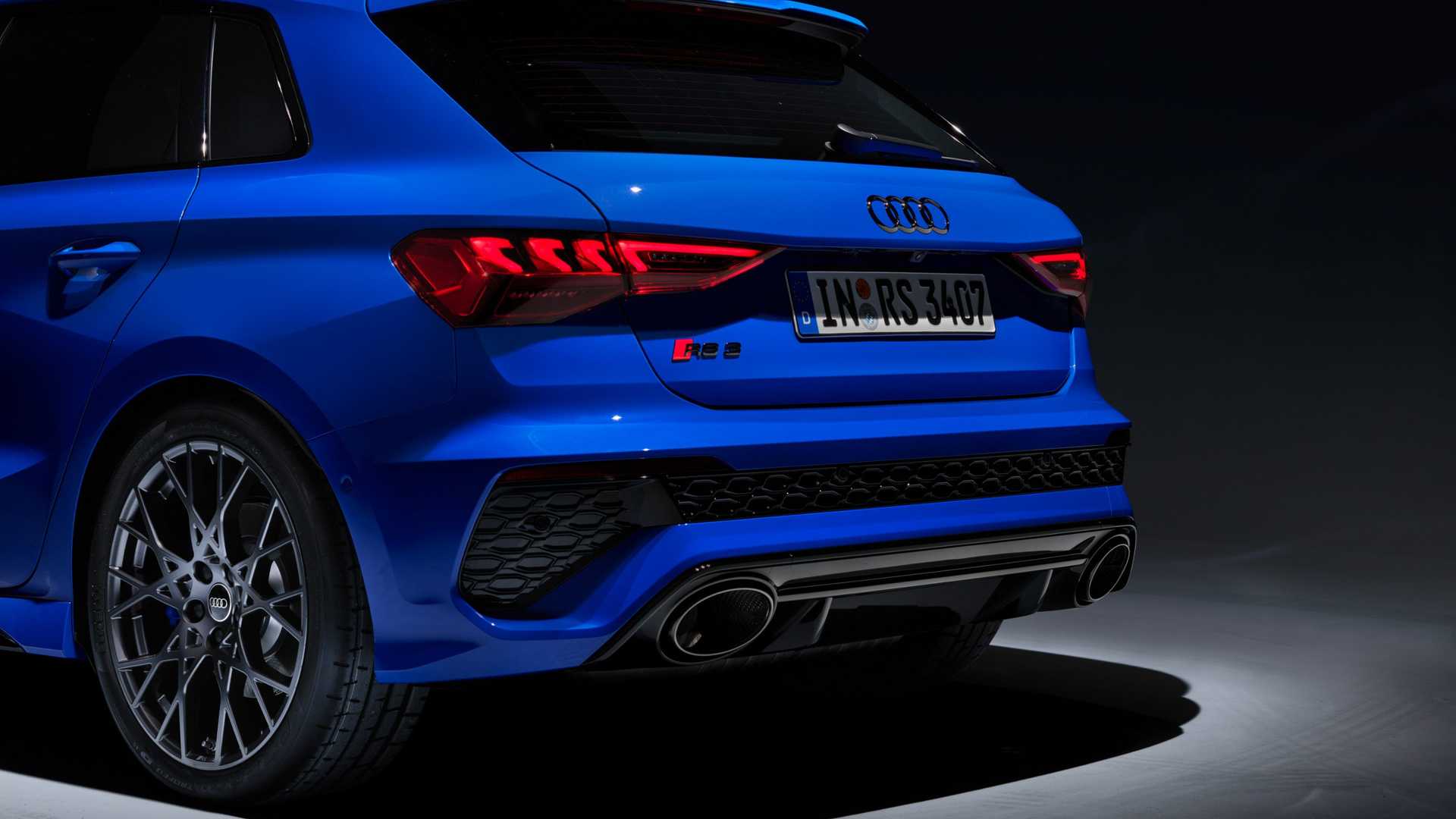 Audi RS3 Performance Edition arka tampon