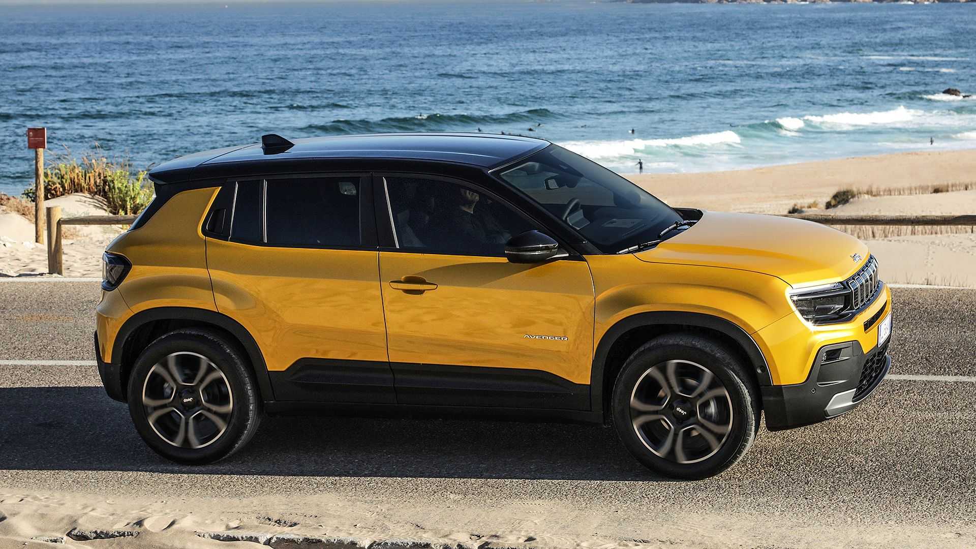 Jeep Avenger sarı renk yandan görünüm