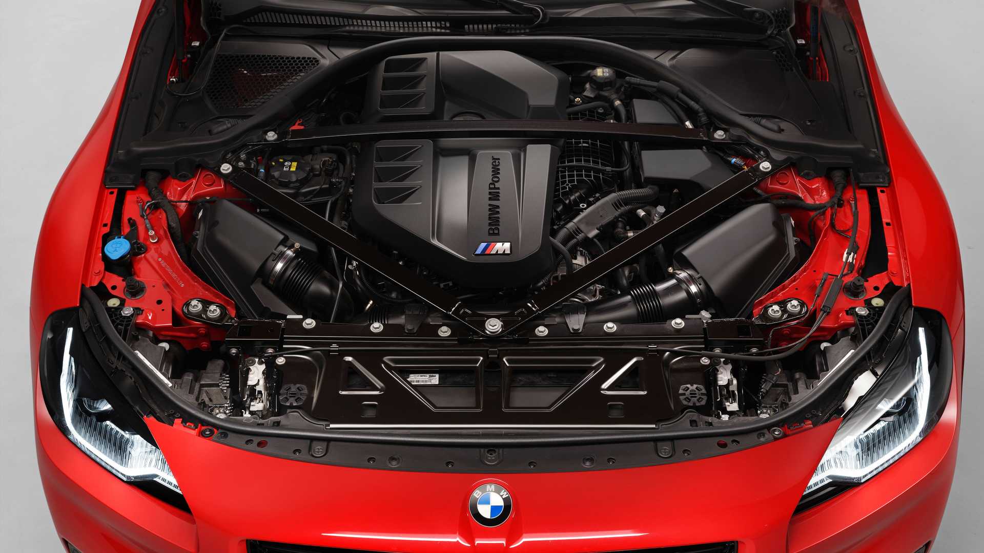 2023 BMW M2 motor