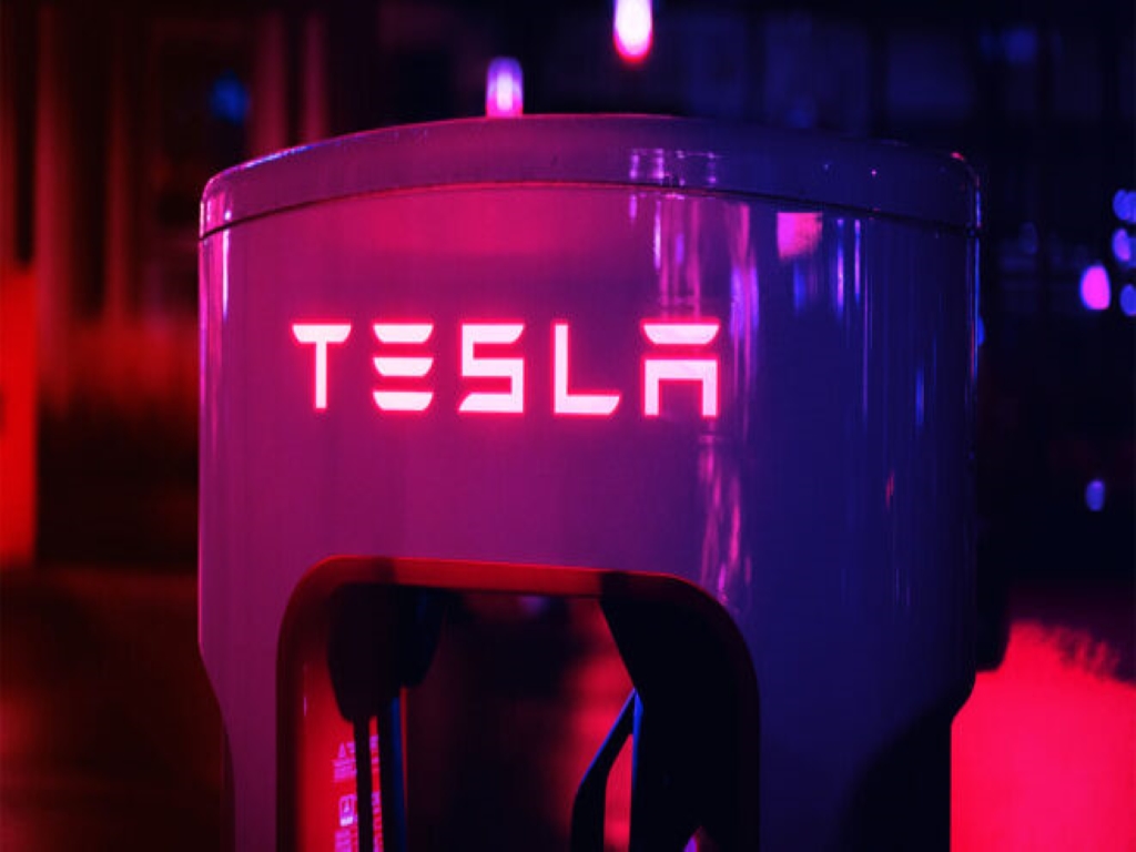 Tesla’dan Rakiplerine Ortak Şarj Konektörü Çağrısı