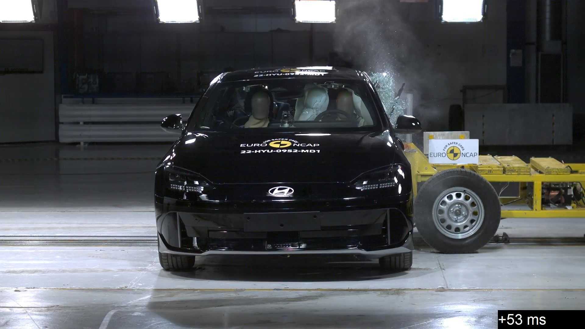 Hyundai Ioniq 6 Euro NCAP yandan çarpma testi