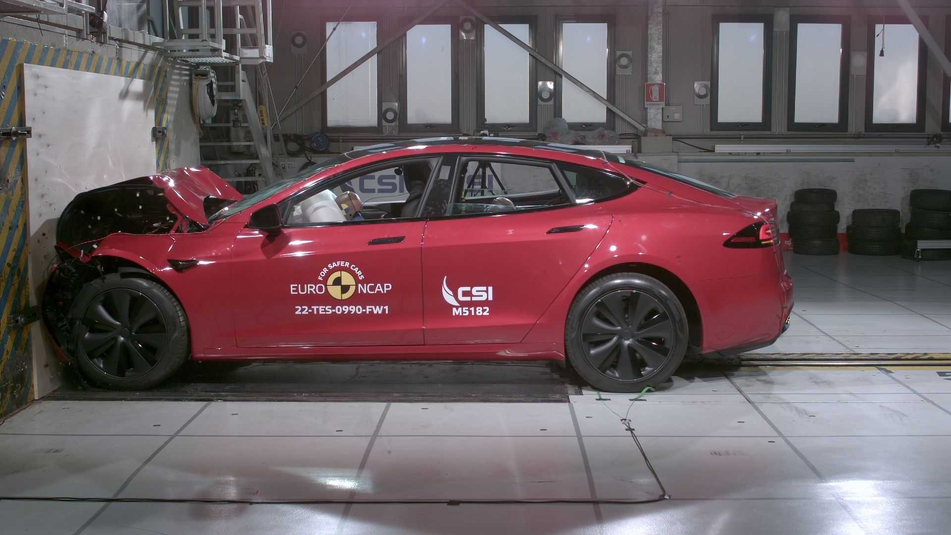 Tesla Model S Euro NCAP önden çarpma testi