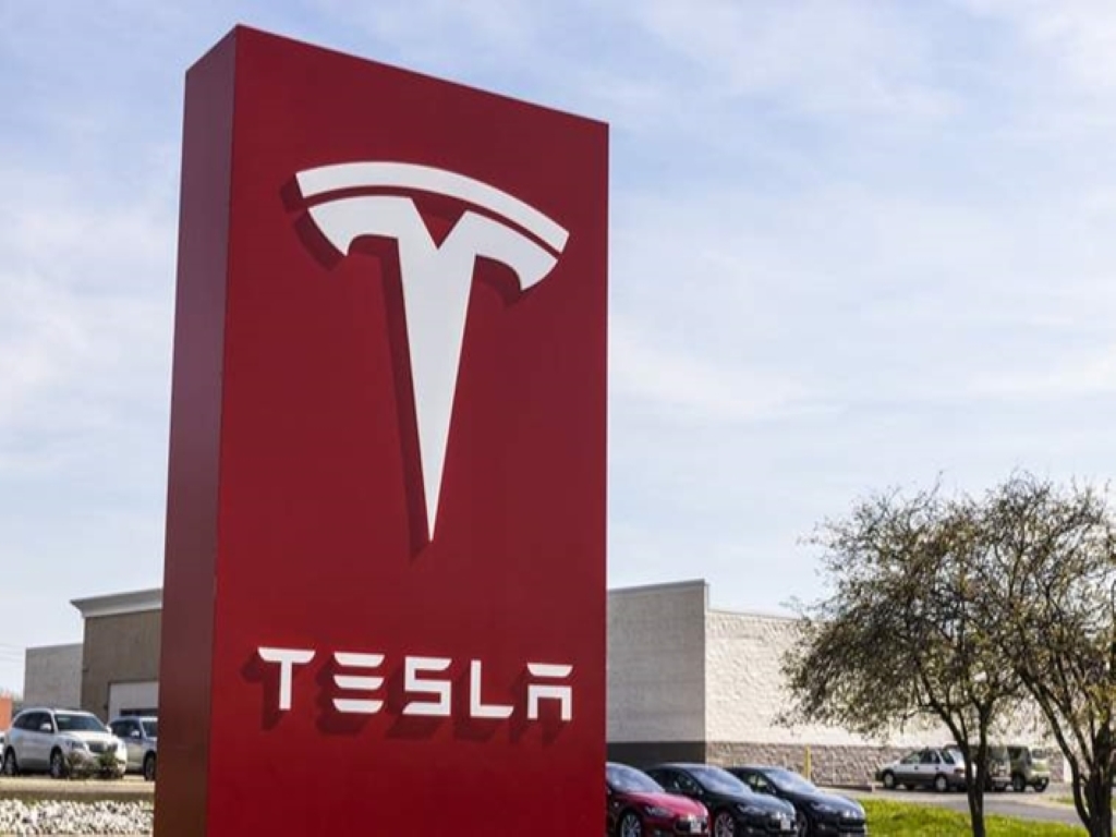 Tesla Düşük Talep Nedeniyle Çin'de Üretimi Azalttı
