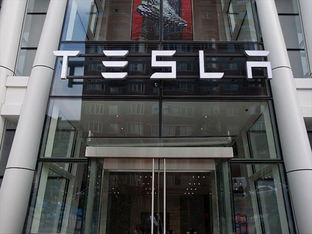 Tesla 2,2 milyon Dolar Para Cezası Aldı! İşte Nedeni;